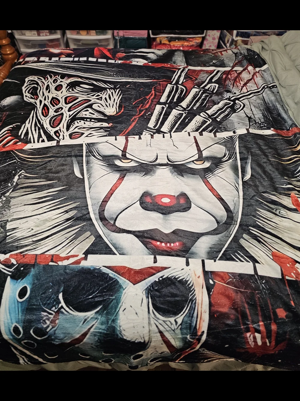 Custom Horror Icons Throw Blankets - Unbranded
